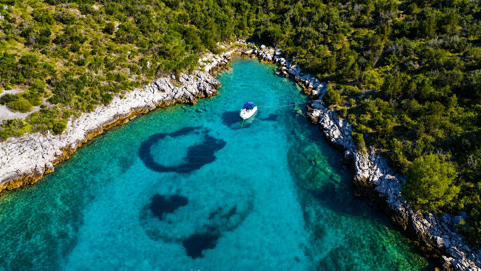 La baia di Livka nel sud-est di Šolta