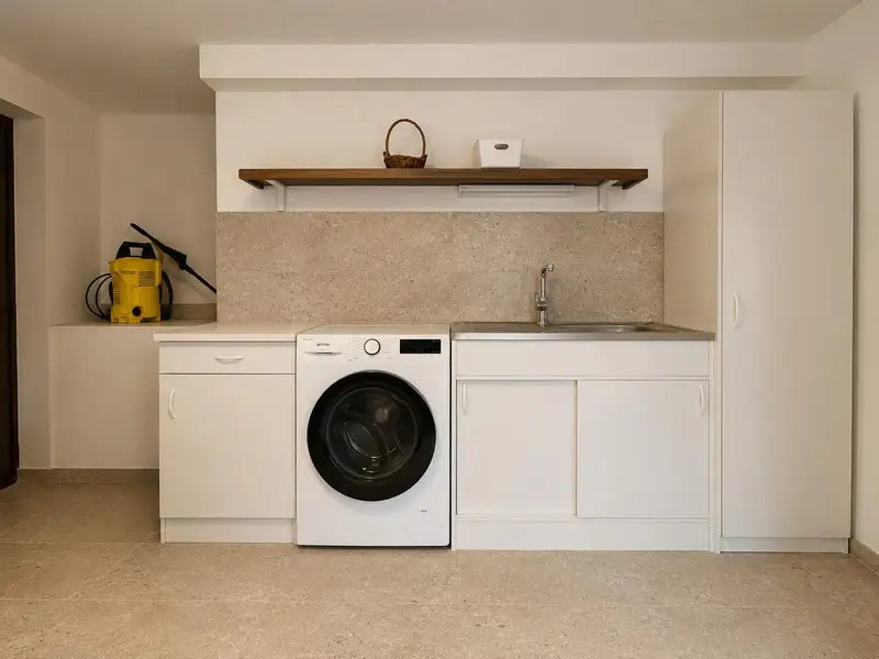 Praonica – Apartman Marcelo, Stomorska, Šolta